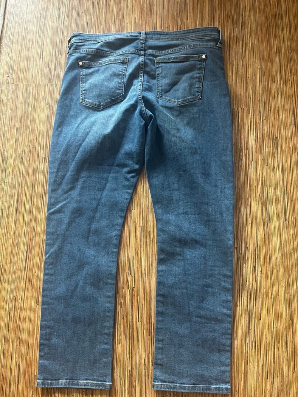 High-Rise Patchwork Jeans - Picture 5 of 6